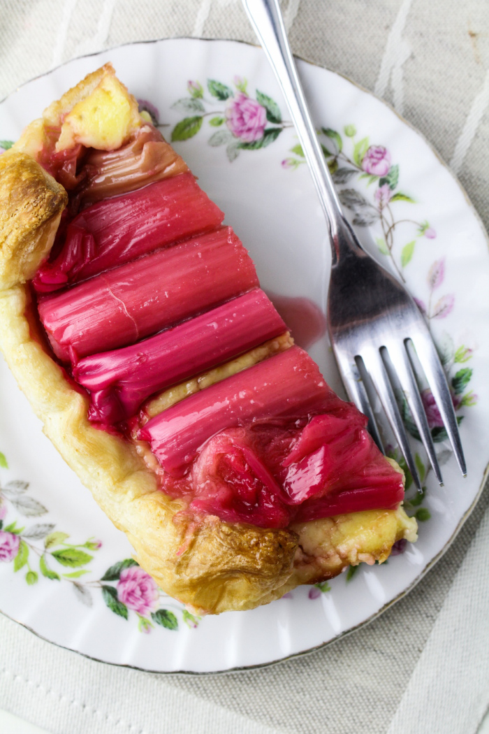 Moving // Rosé-Poached Rhubarb Cheesecake Tart