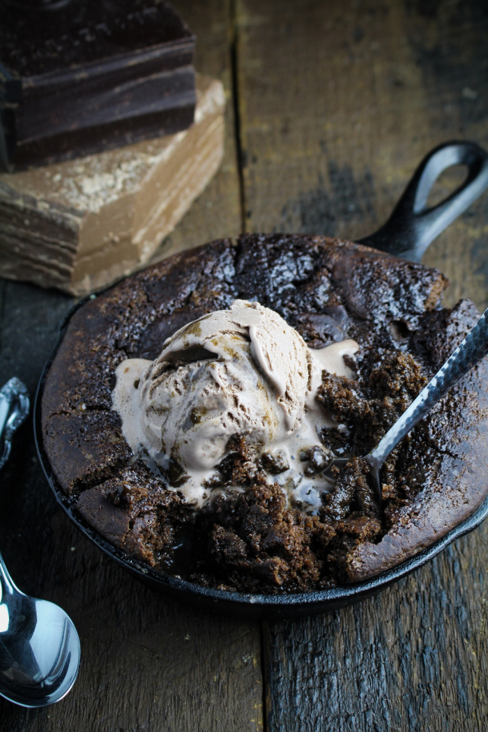 Book Club: What Katie Ate on the Weekend // Self-Saucing Mocha Pudding