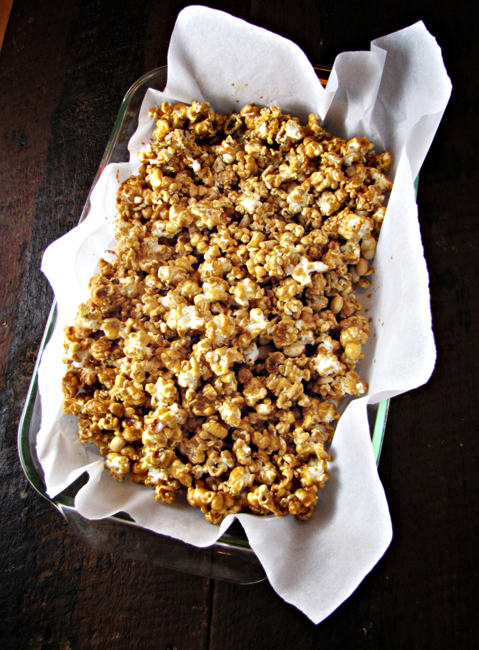 Caramel Corn with Peanuts and Chocolate