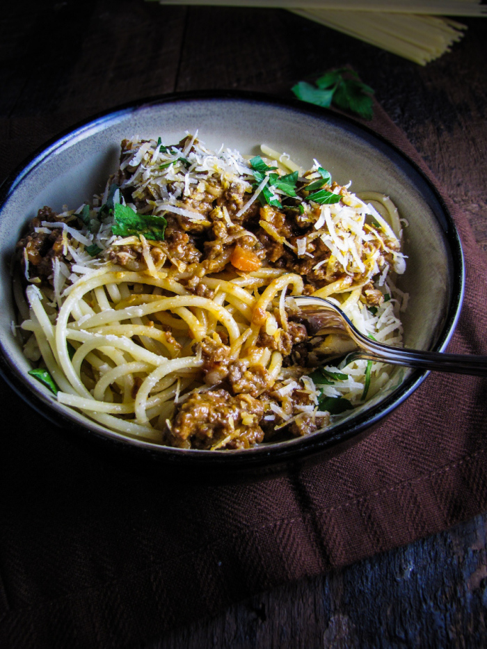 Cookbook Review: La Cucina Italiana and Classic Spaghetti Bolognese