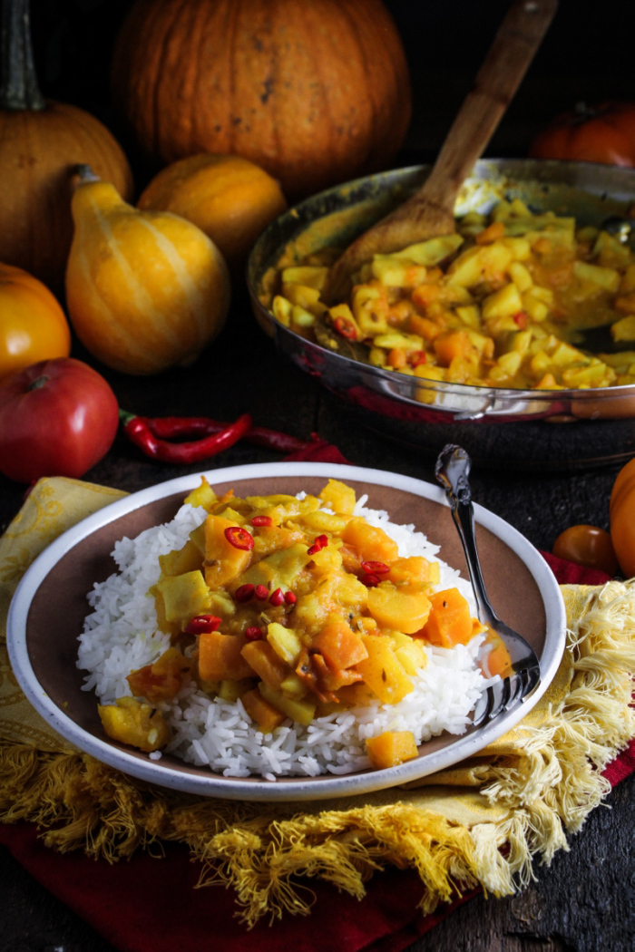 Cooking from the Garden // Bangladeshi Yellow Pumpkin Curry