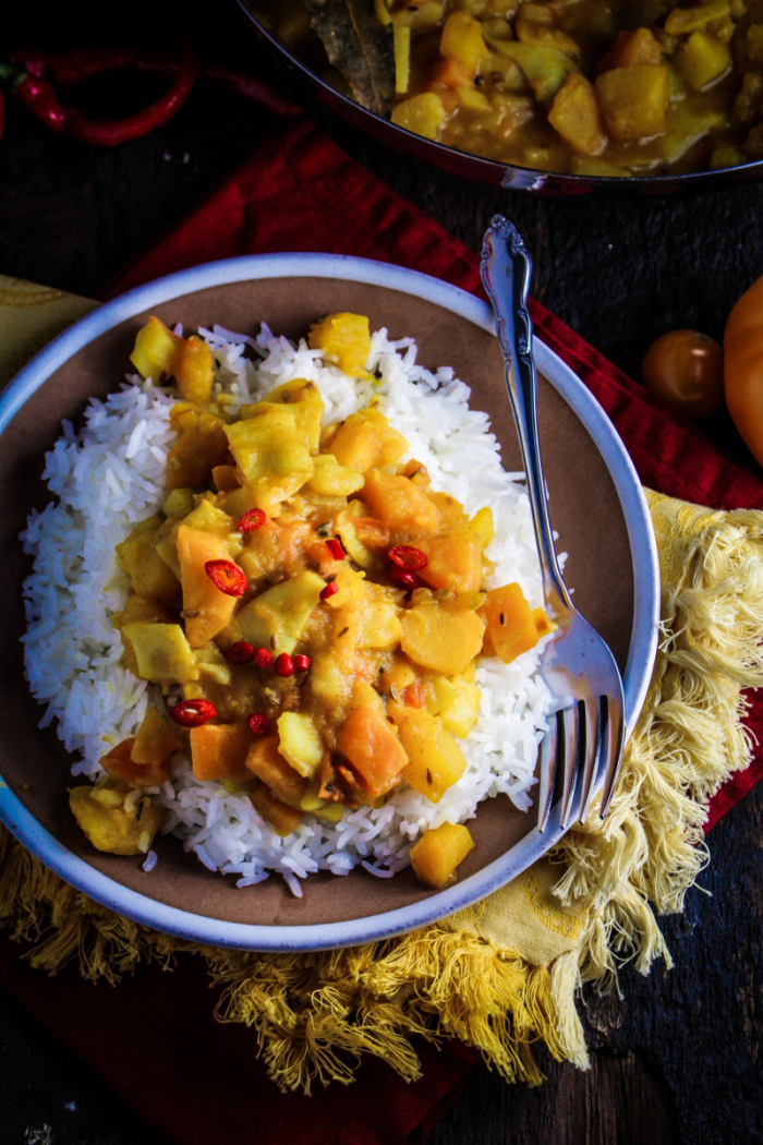 Cooking from the Garden // Bangladeshi Yellow Pumpkin Curry