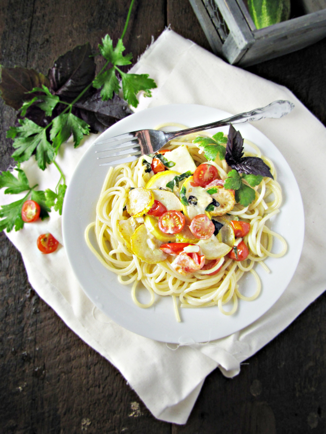 Garden: Spaghetti with Summer Squash and Tomatoes
