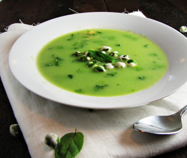 Greatist Collaboration: Pea and Wasabi Soup