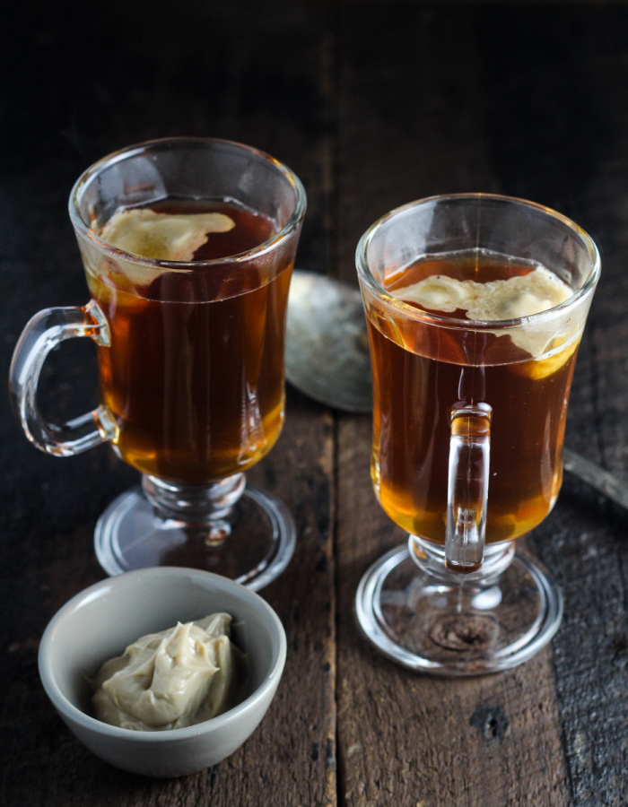 Holiday Cocktails: Burnt-Sugar Hot Buttered Rum