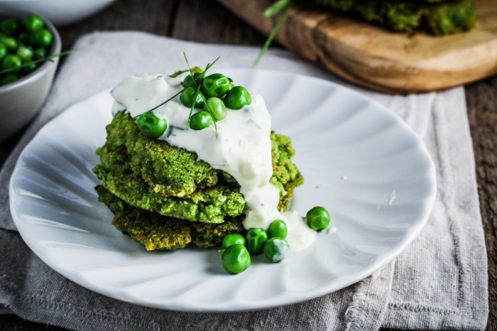 Ingredient of the Week: English Peas // Green Pea Fritters with Herbed Creme Fraiche