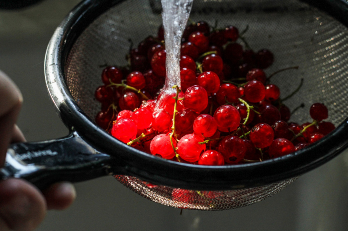 Red Currant Crumb Bars