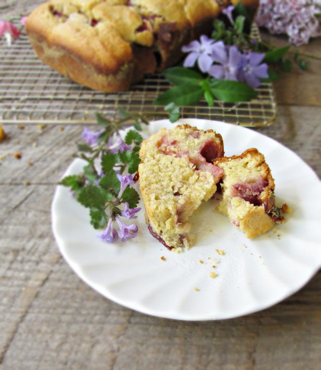 Strawberry Breakfast Cake for My Parents