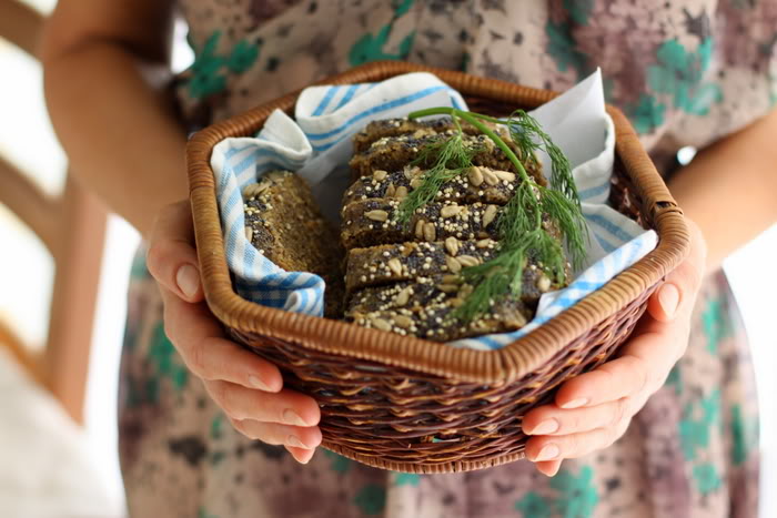 Raw Caramelized Onion Bread with a Green Olive Tapenade