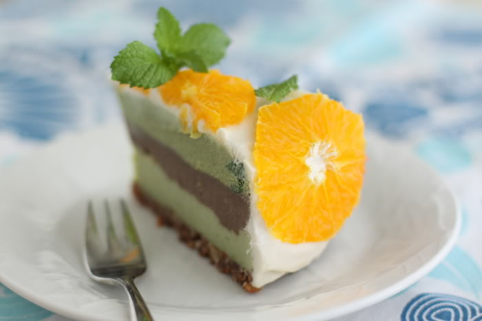 Raw Spearmint and Chocolate Cheesecake