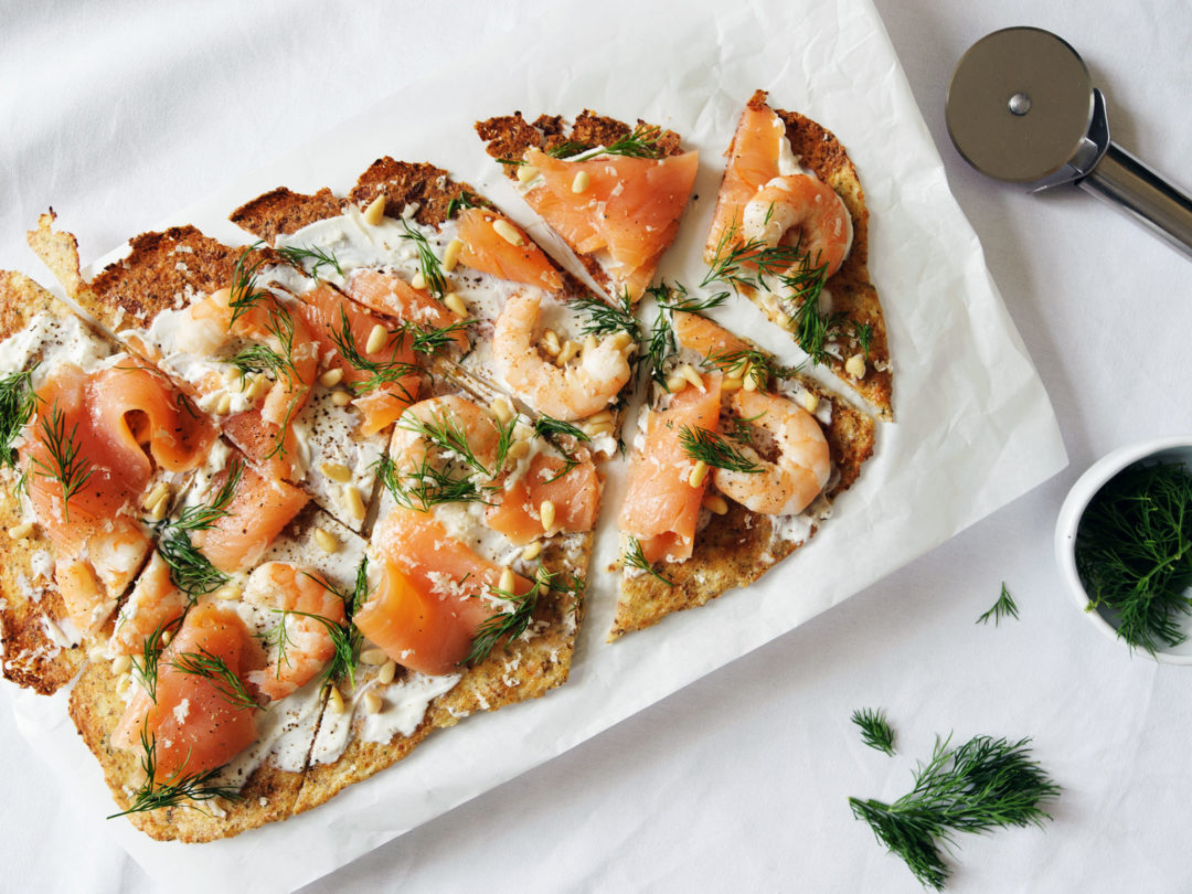 Cauliflower crust pizza with smoked salmon