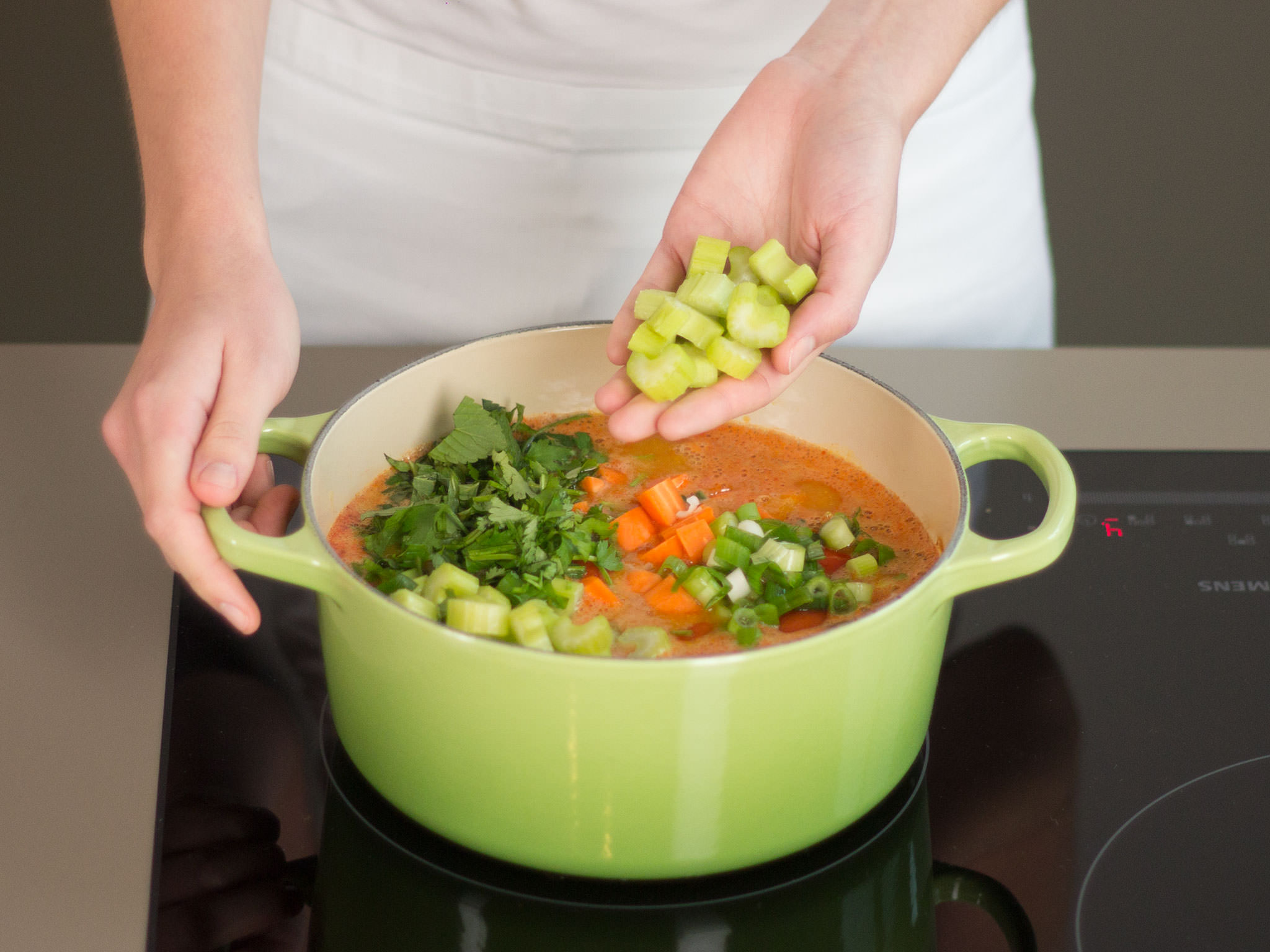 Hot chickpea soup