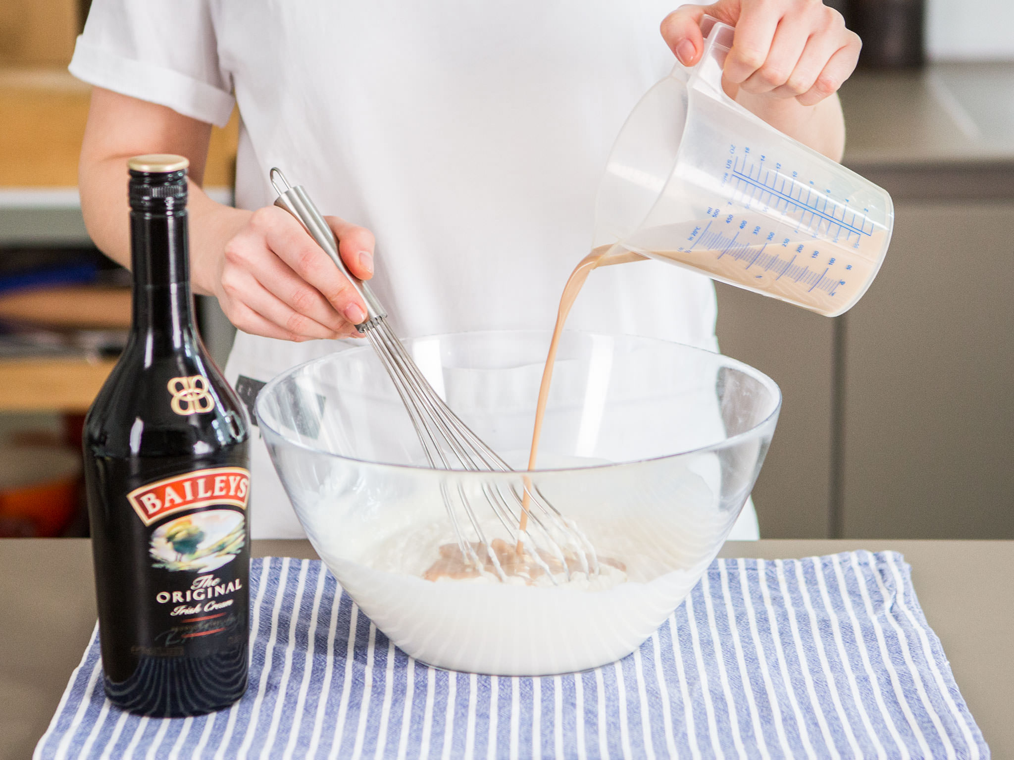 No-bake coffee cheesecake