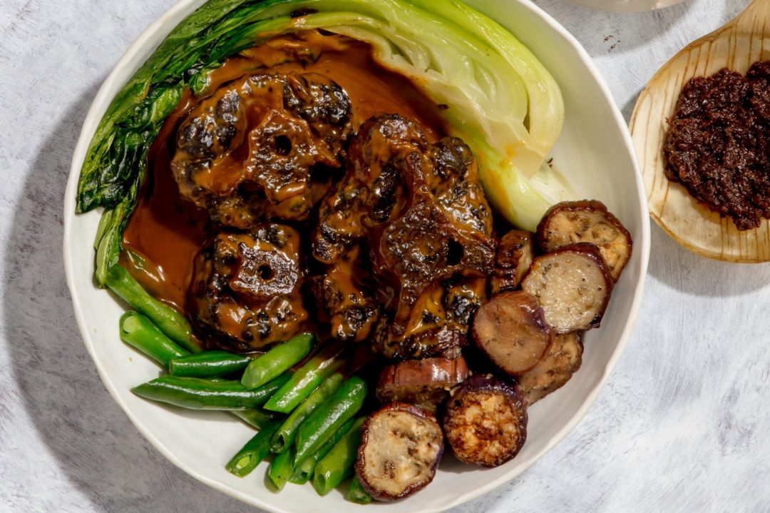 Oxtail Stew in Peanut Sauce (Kare-Kare)