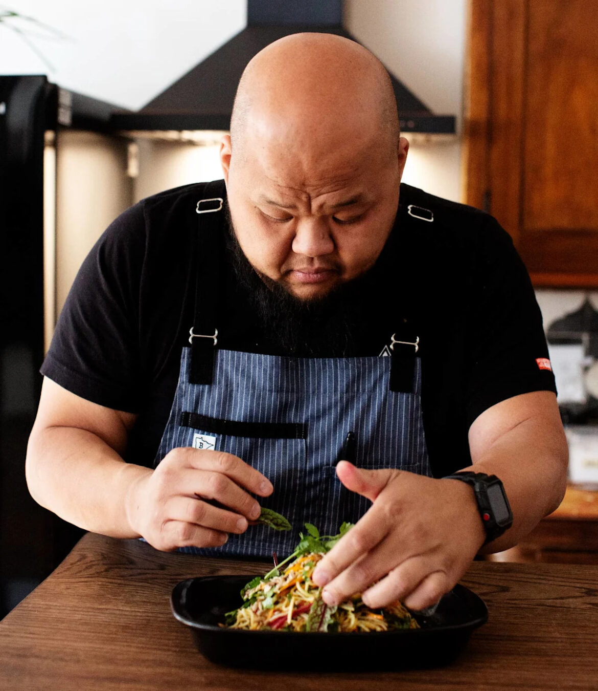 Chef Yia Vang challenged and surprised titans on Bobby Flay’s ‘Triple Threat’ Chef Yia Vang challenged and surprised titans on Bobby Flay's 'Triple Threat'