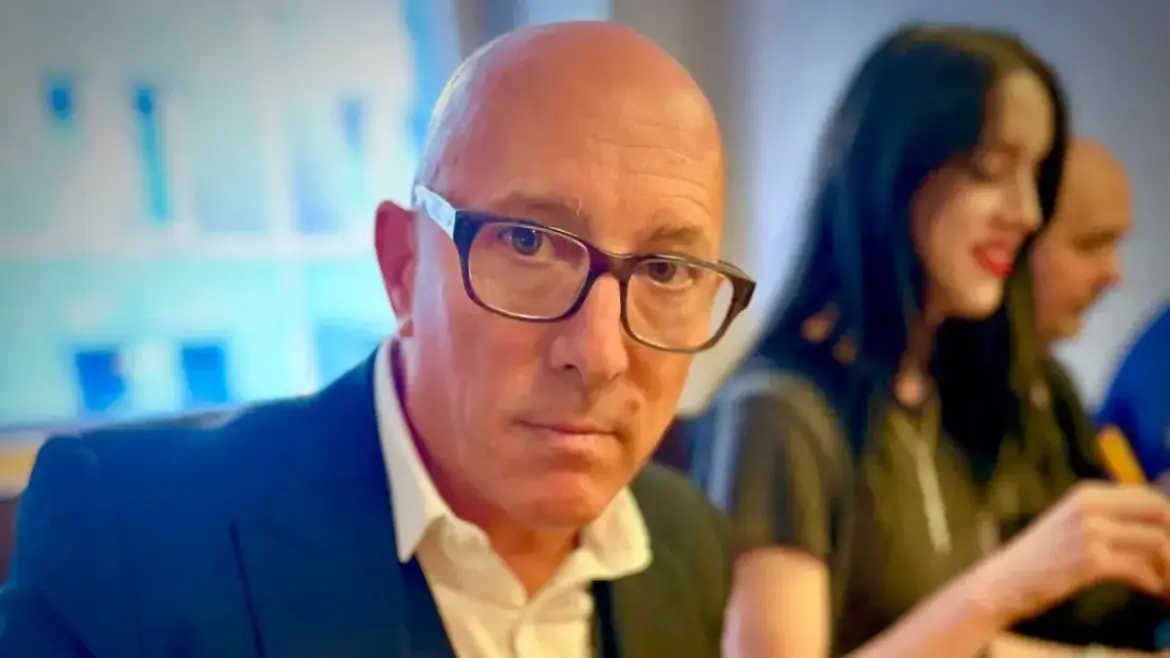 After Keeping Chopsticks In His Pocket For 25 Years, Tool’s Maynard James Keenan Launches His Own Sushi Restaurant After Keeping Chopsticks In His Pocket For 25 Years, Tool's Maynard James Keenan Launches His Own Sushi Restaurant