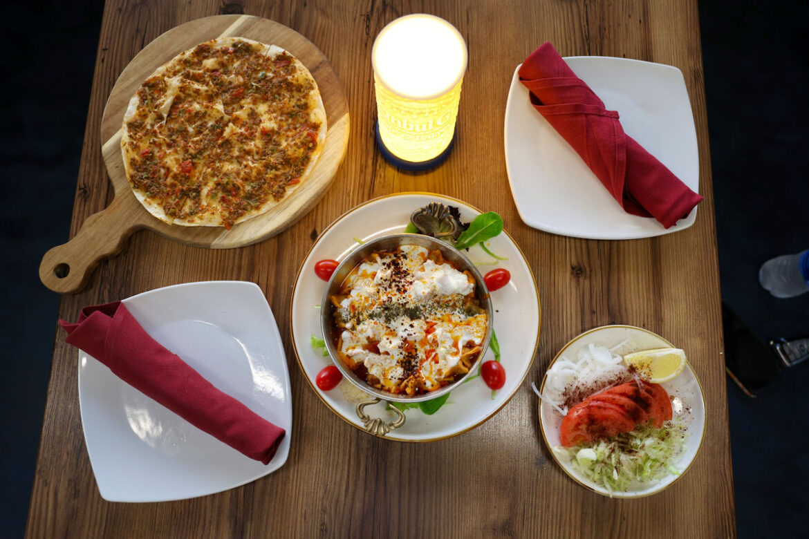 Istanbul Grill Cafe & Bakery brings one of the world’s oldest cuisines to Urbandale Istanbul Grill Cafe & Bakery brings one of the world’s oldest cuisines to Urbandale