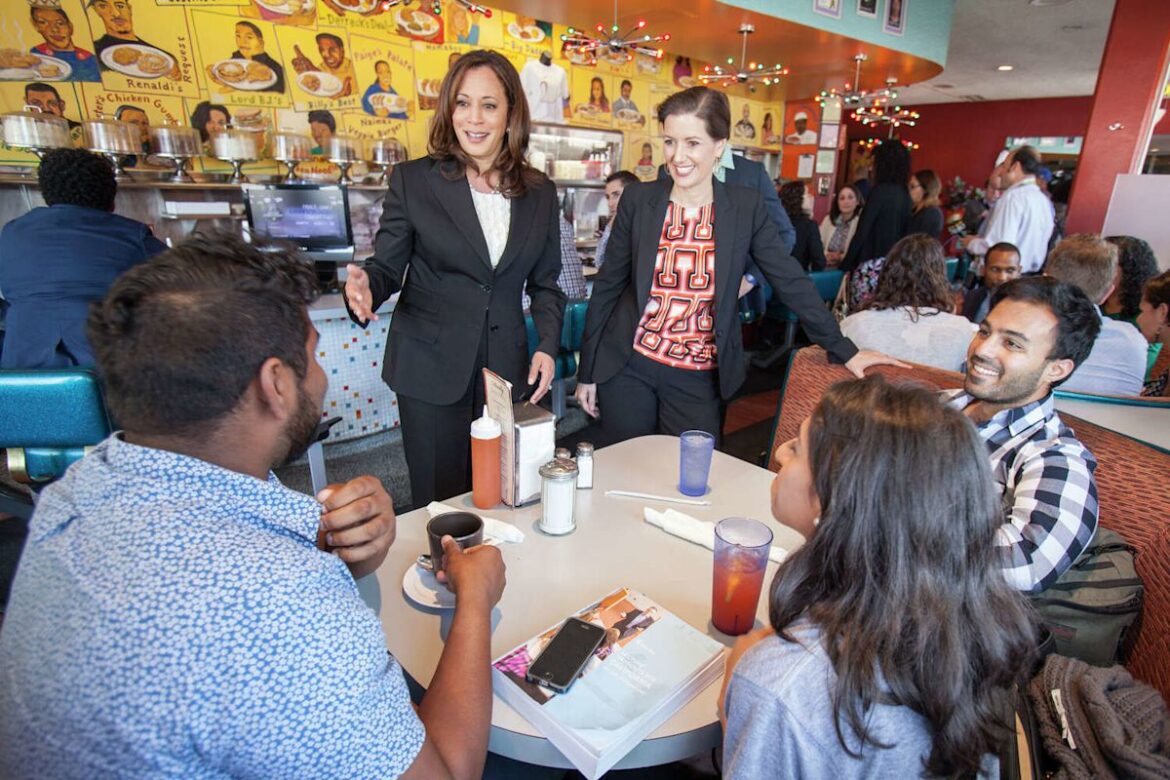 Longtime Oakland soul food restaurant known for hosting notable political guests to close