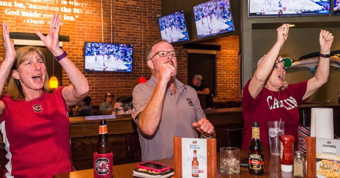 Hickory Tavern closes Columbia restaurant in Vista district Hickory Tavern closes Columbia restaurant in Vista district