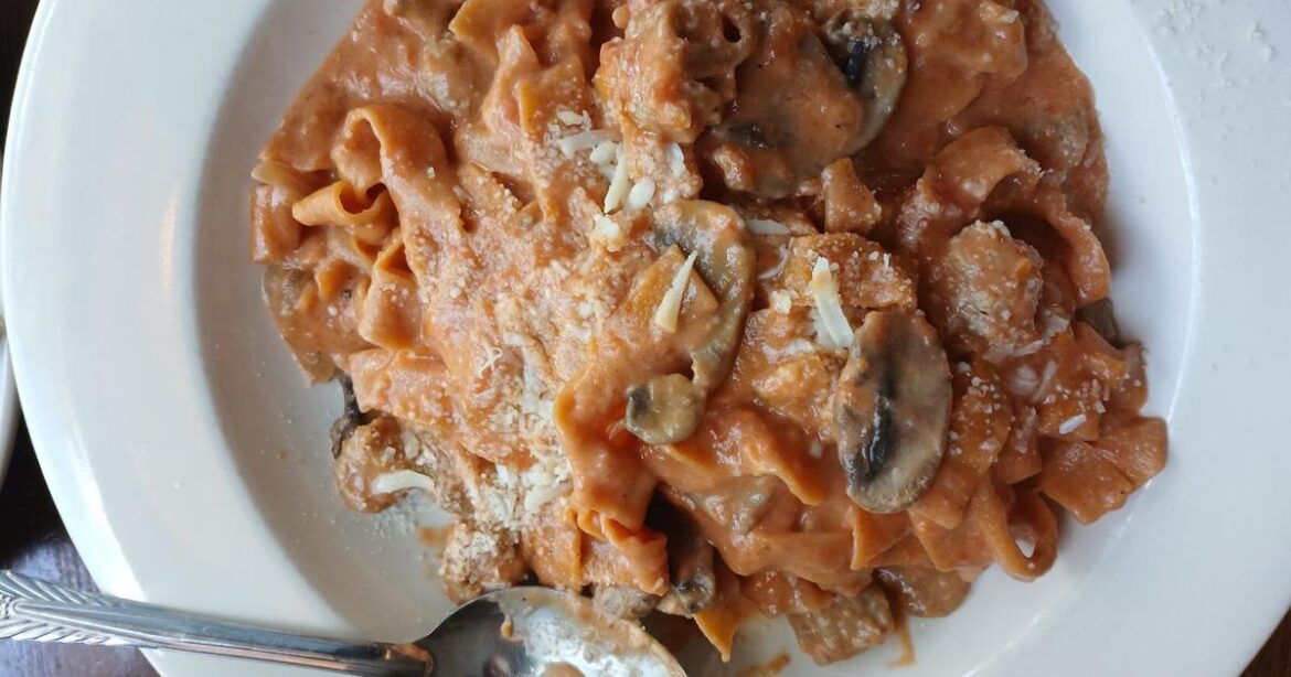 Tidbits: Sapori di Napoli offers a taste of Italy and more | Columnists Tidbits: Sapori di Napoli offers a taste of Italy and more | Columnists