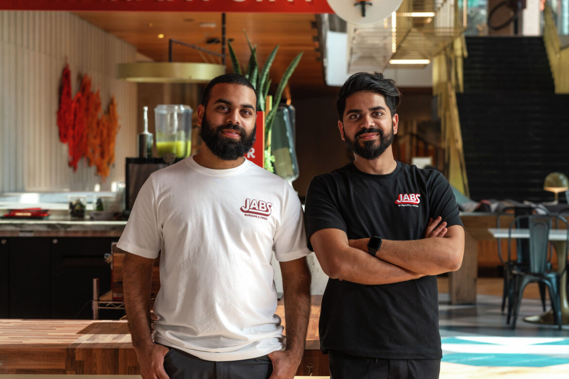 Austin’s No. 1 burger food truck announces first restaurant Austin's No. 1 burger food truck announces first restaurant