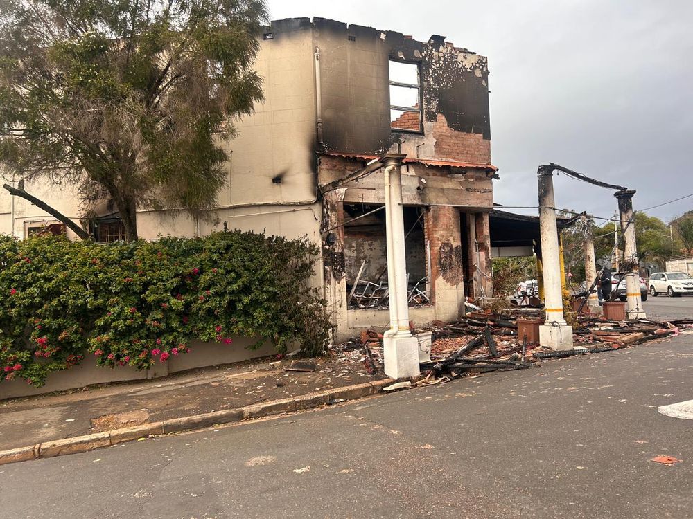 Local chef a hero in Delphi Greek Taverna fire in Durban Local chef a hero in Delphi Greek Taverna fire in Durban