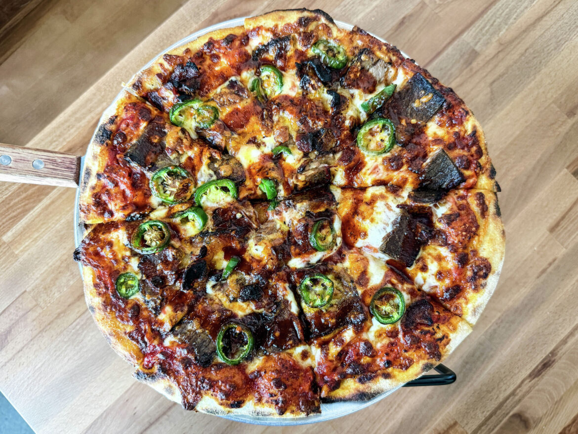 Where Texas barbecue meets pizza: Snarky’s in Tomball Where Texas barbecue meets pizza: Snarky’s in Tomball