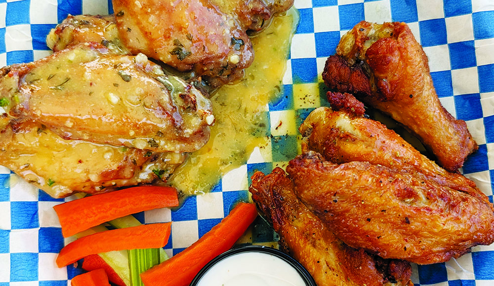 Santa Cruz Dining: Evil Wings, Pizza and Vegan Eats Santa Cruz Dining: Evil Wings, Pizza and Vegan Eats