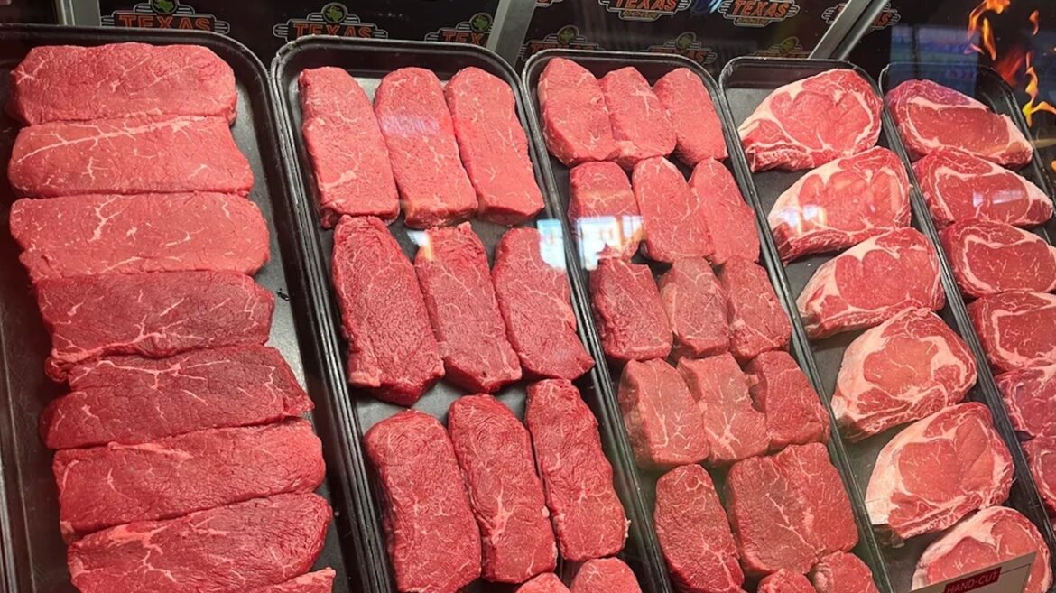 Texas Roadhouse Has 3 Ribeye Cuts — Which Should You Choose? Texas Roadhouse Has 3 Ribeye Cuts — Which Should You Choose?