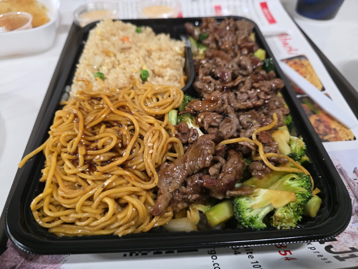 Review: Fuji Hibachi and Poke Express cracks the code on fast authenticity – InForum Review: Fuji Hibachi and Poke Express cracks the code on fast authenticity - InForum
