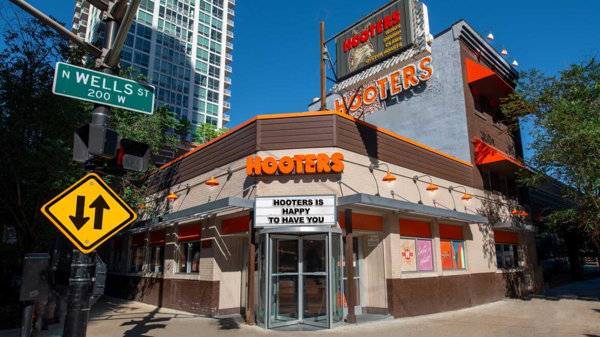 Hooters Restaurant In River North Closes After 35 Years Hooters Restaurant In River North Closes After 35 Years