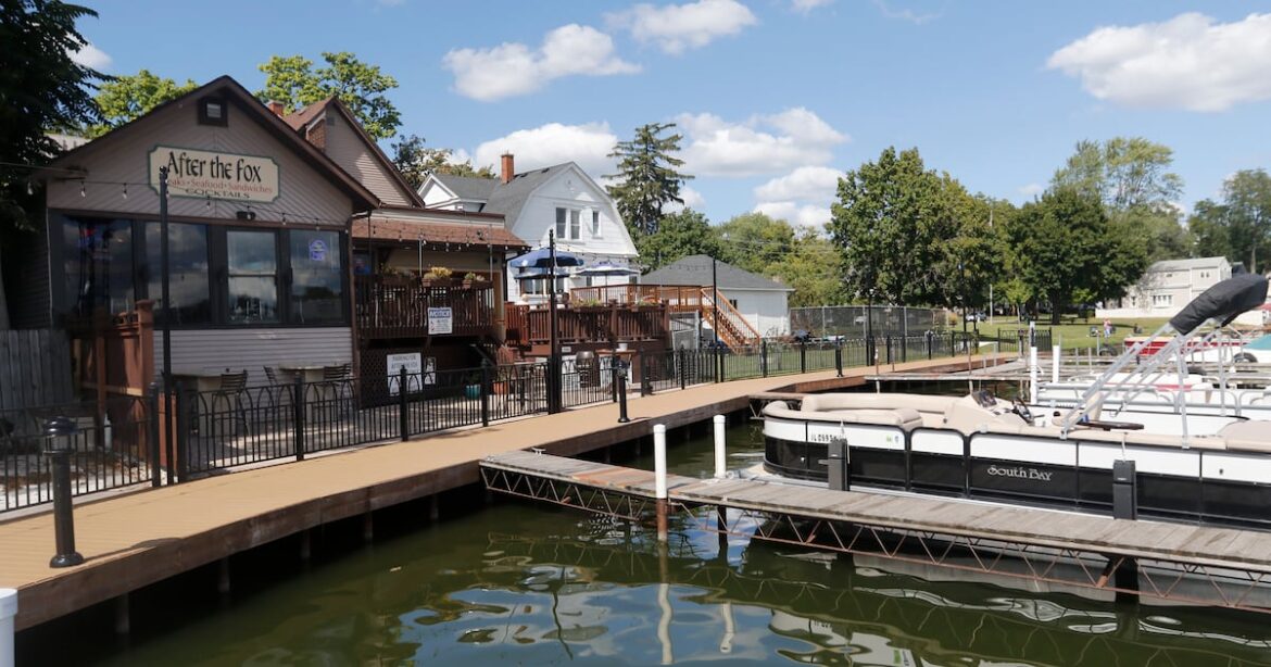 Explore waterfront dining in northern Illinois this season – Shaw Local Explore waterfront dining in northern Illinois this season – Shaw Local