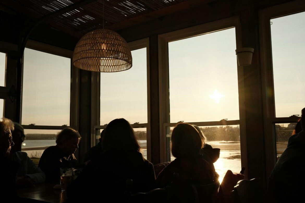 The best waterfront seafood restaurant in NJ The best waterfront seafood restaurant in NJ