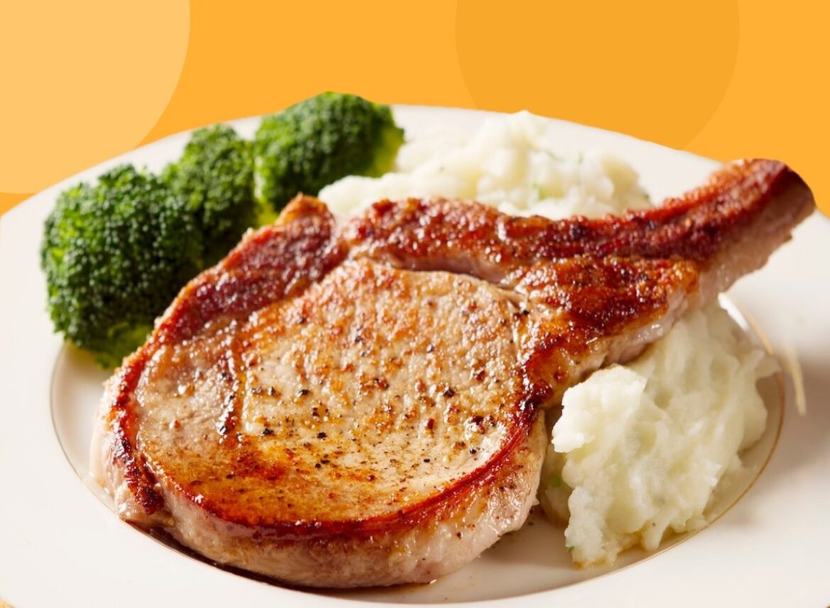 5 Restaurant Chains With the Best Pork Chops and Mashed Potatoes, According to Diners 5 Restaurant Chains With the Best Pork Chops and Mashed Potatoes, According to Diners