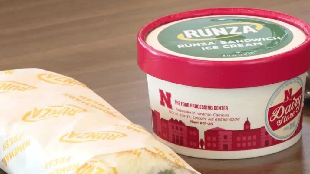 Hantavirus quarantine passengers get crash course in Nebraska