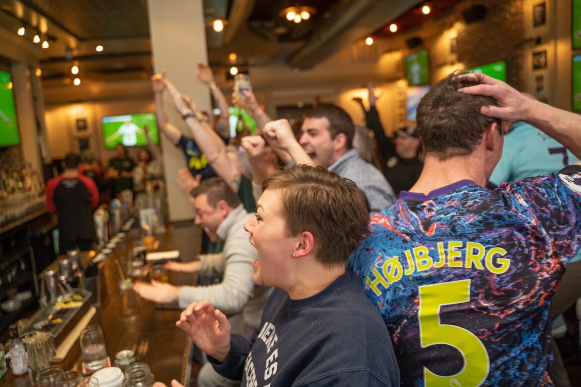 Philly restaurants consider 20% service charge during World Cup Philly restaurants consider 20% service charge during World Cup