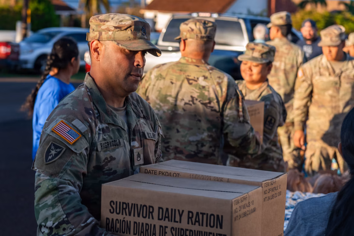 Hawaii Guardsmen support food distributions after Hurricane Lowell > U.S. Pacific Command > News Articles Hawaii Guardsmen support food distributions after Hurricane Lowell > U.S. Pacific Command > News Articles