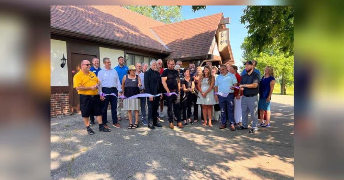 The Socialite Club opens in Vandalia The Socialite Club opens in Vandalia