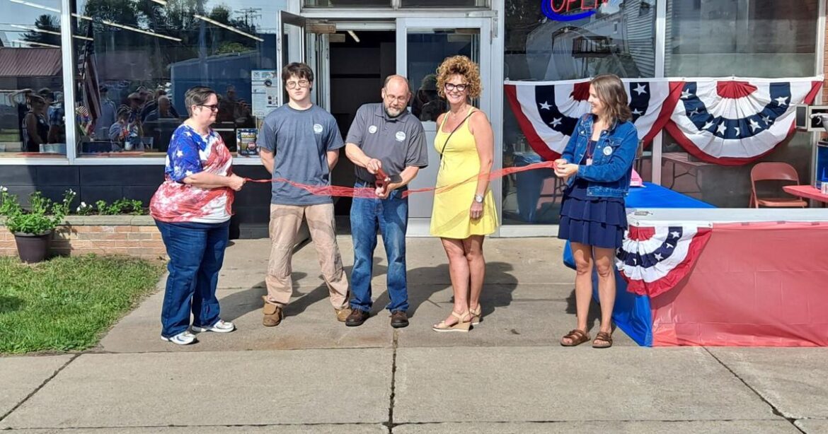 Ribbon cut at Aurora Main Street Market Co-op | Local Ribbon cut at Aurora Main Street Market Co-op | Local