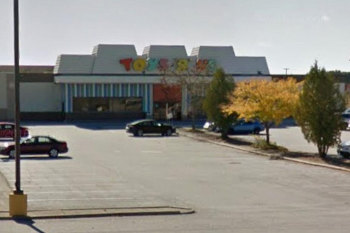 Could Maine Be Getting Another Toys R Us? Could Maine Be Getting Another Toys R Us?