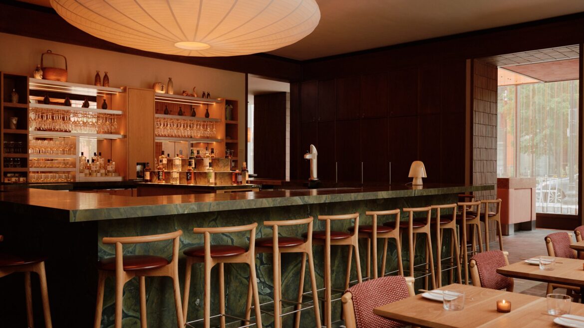 Uchi DC by Islyn Studio