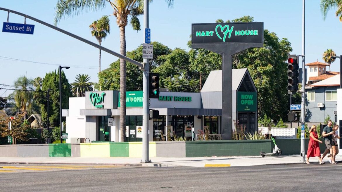 California vegan restaurants are closing as owner says dining out is now 'a luxury'
