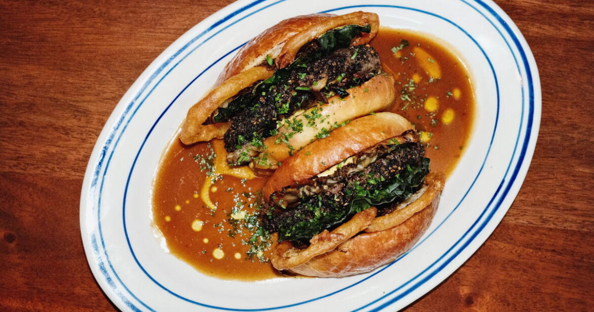 Does just-opened L.A. wine bar Marée have the best new burger in town?