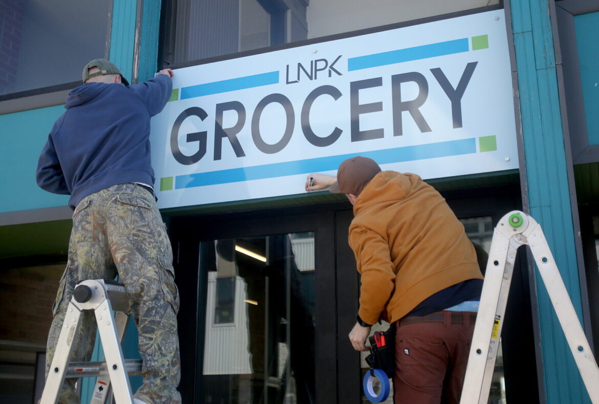LNPK Grocery nears completion - Duluth News Tribune