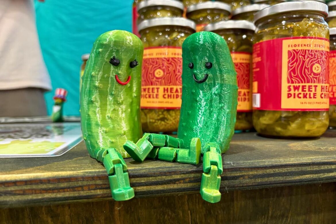 Mohegan Sun Pickle Festival Review: Family Fun & Unique Eats
