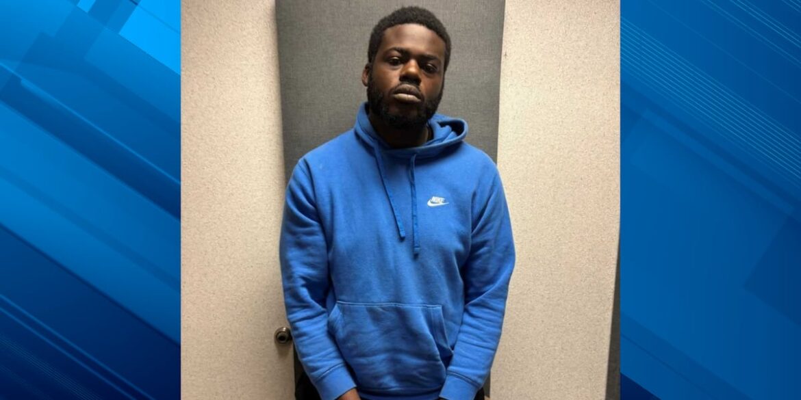 Richland County man charged with voyeurism at grocery store Richland County man charged with voyeurism at grocery store
