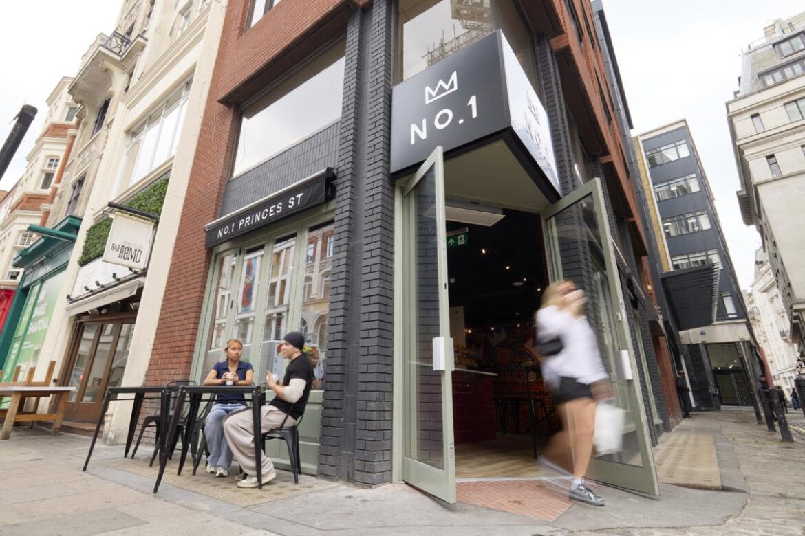 A new NYC-inspired bagel shop has opened in London – and it’s giving away free food A new NYC-inspired bagel shop has opened in London – and it's giving away free food