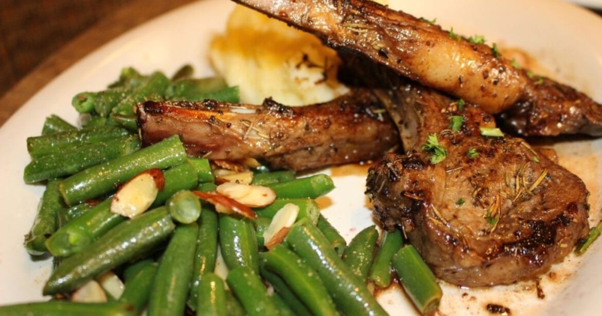Red Oak Grill in Missouri City focuses on food, family | Sugar Land – Missouri City Asia Armour