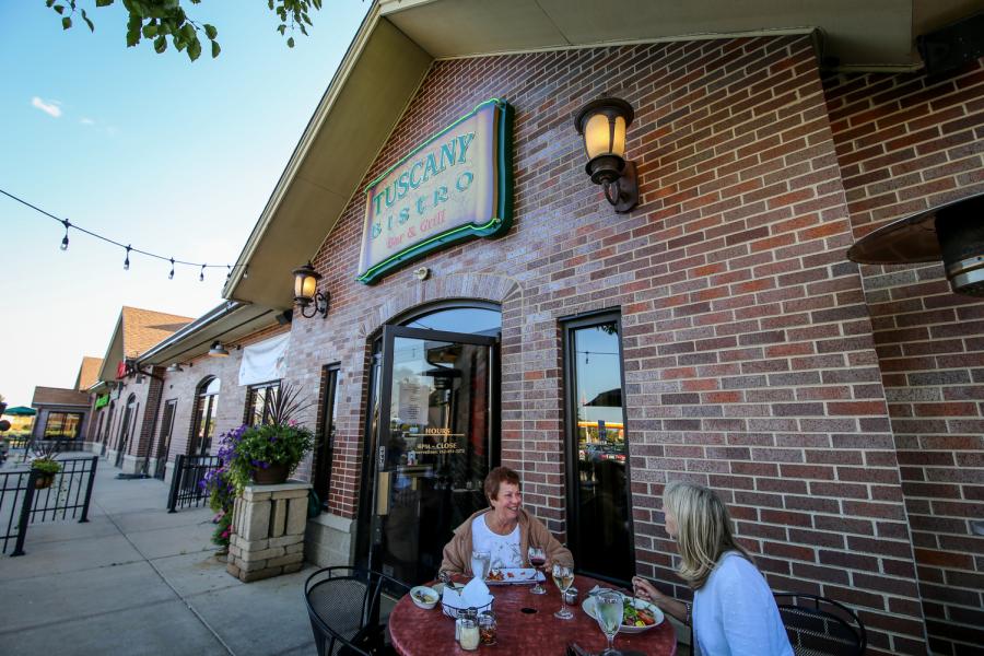 Tuscany Bistro Bar & Grill outdoor dining
