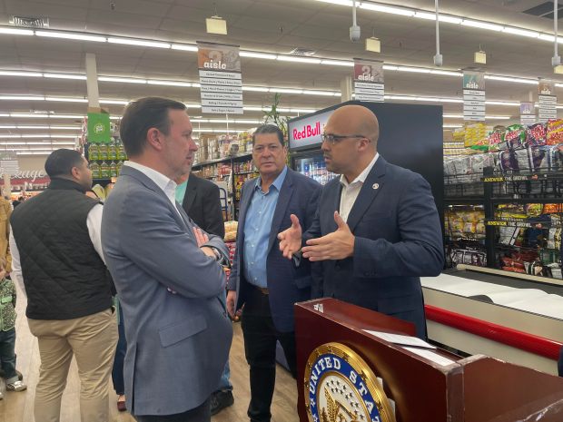U.S. Sen. Chris Murphy speaks about grocery store pricing at the Key Food supermarket in Hartford on April 6, 2026. He is sponsoring legislation to help small retailers in industries ranging from food to books. He is shown with Anthony Pena, president of the National Supermarket Association and owner of supermarkets in Norwalk and Bridgeport. (Christopher Keating/Hartford Courant)